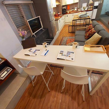 Blue Boat Hostel Myeongdong Seoul Exterior photo