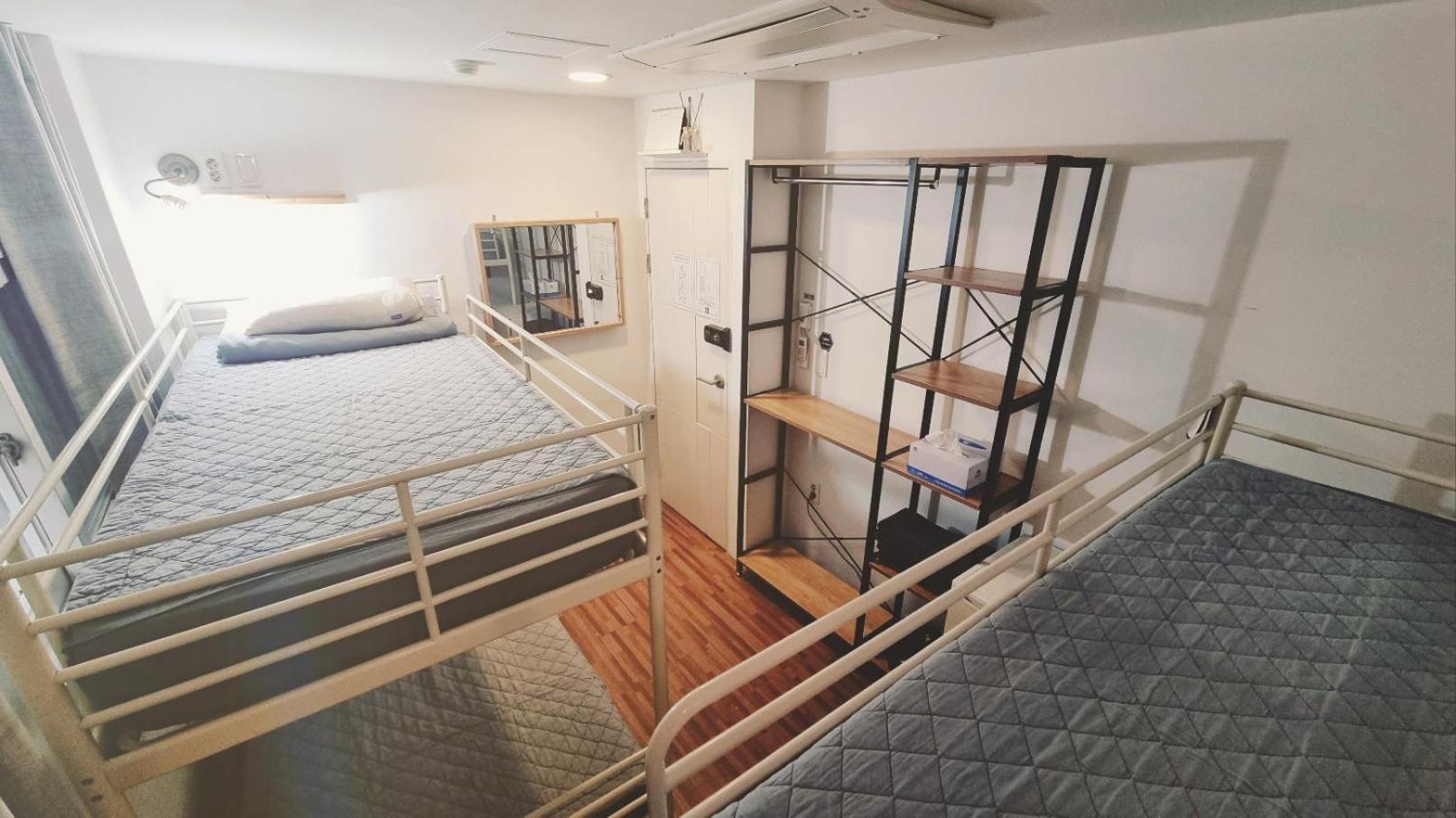 Blue Boat Hostel Myeongdong Seoul Exterior photo