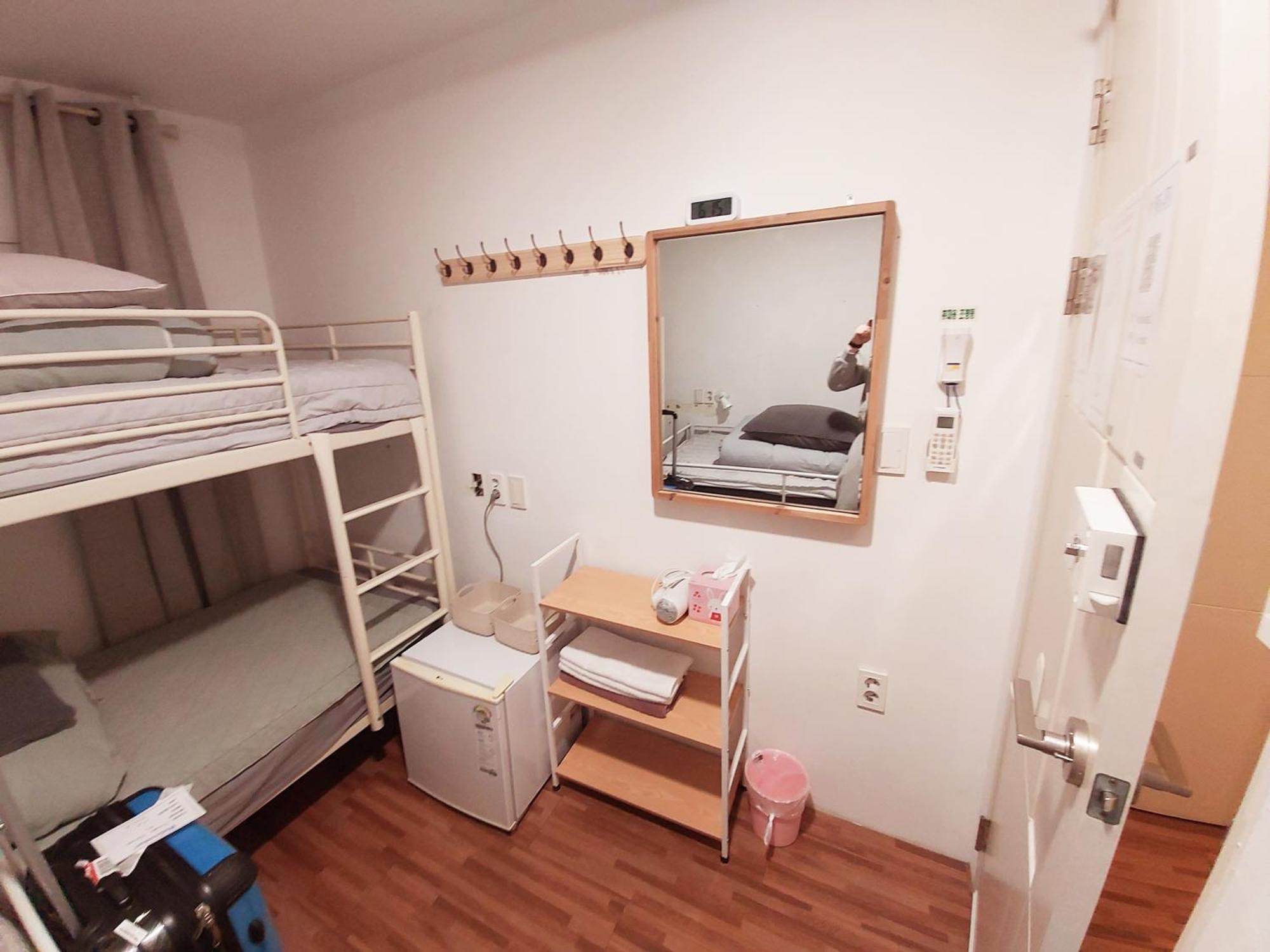 Blue Boat Hostel Myeongdong Seoul Exterior photo