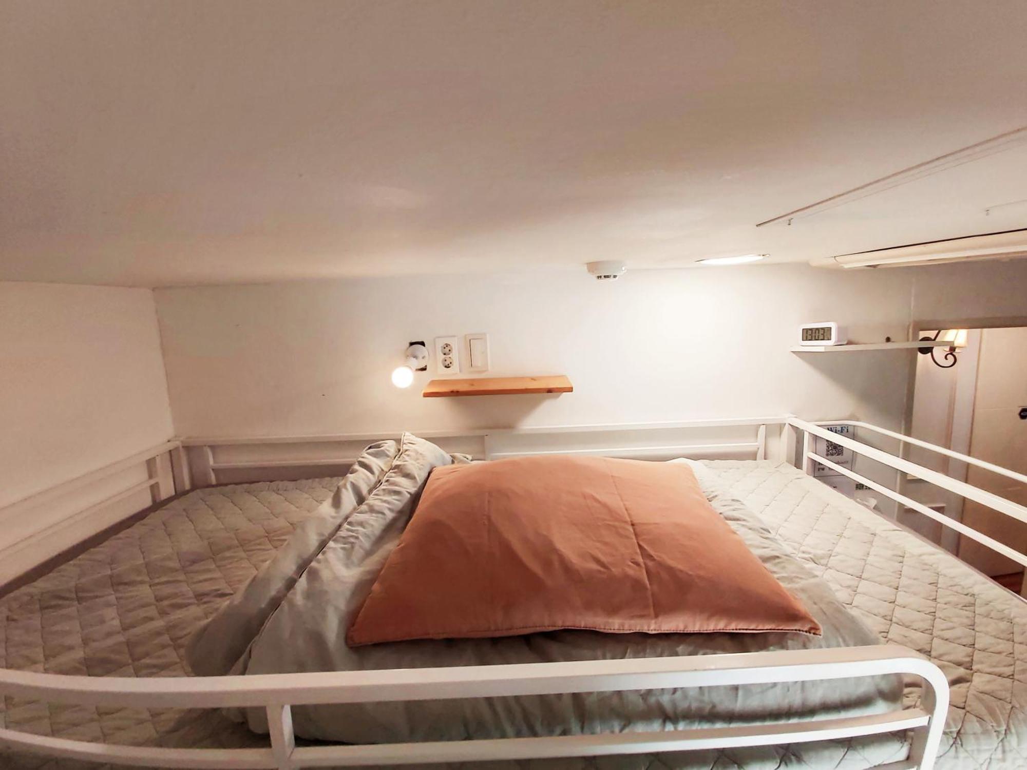 Blue Boat Hostel Myeongdong Seoul Exterior photo