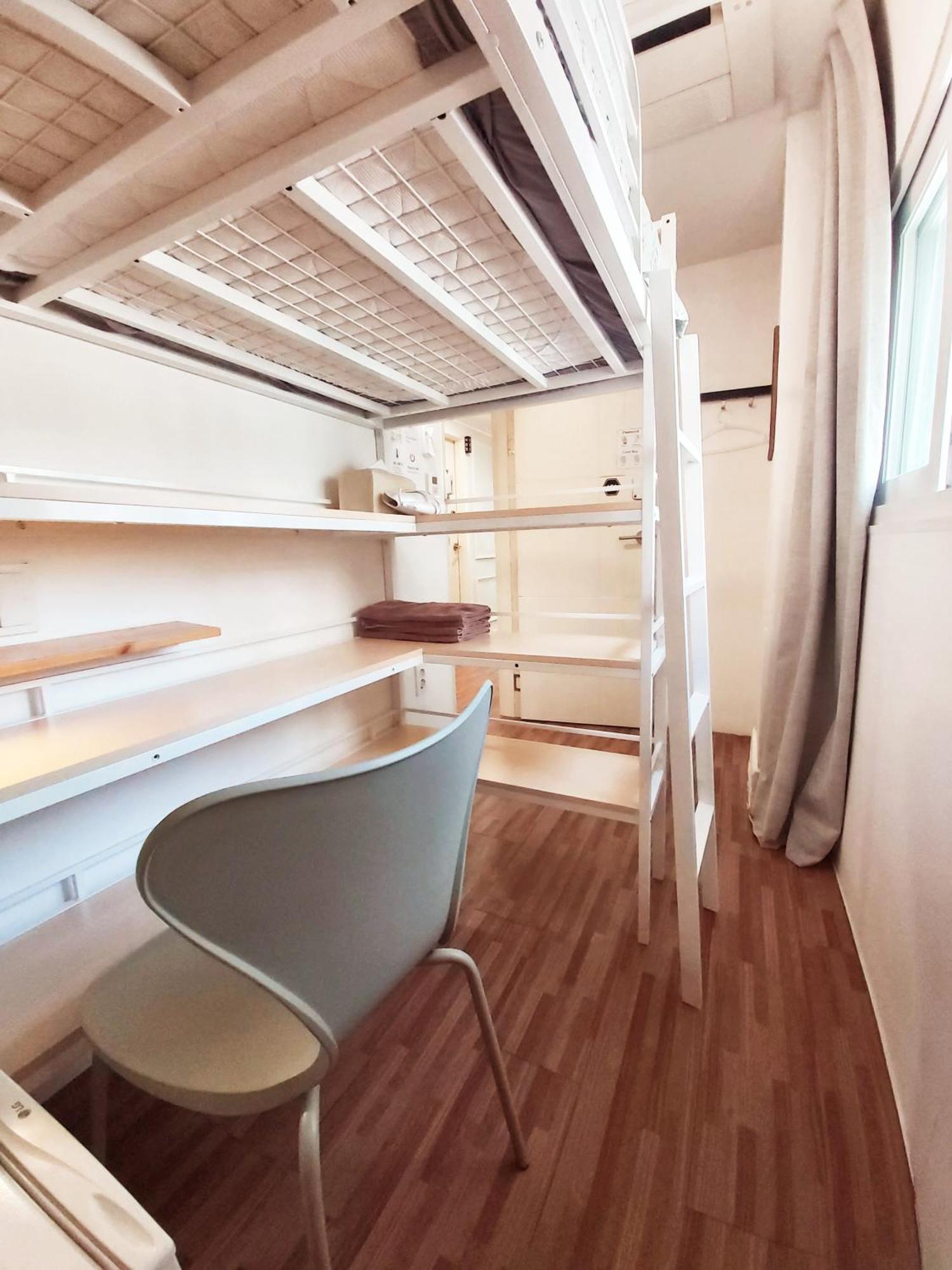 Blue Boat Hostel Myeongdong Seoul Exterior photo
