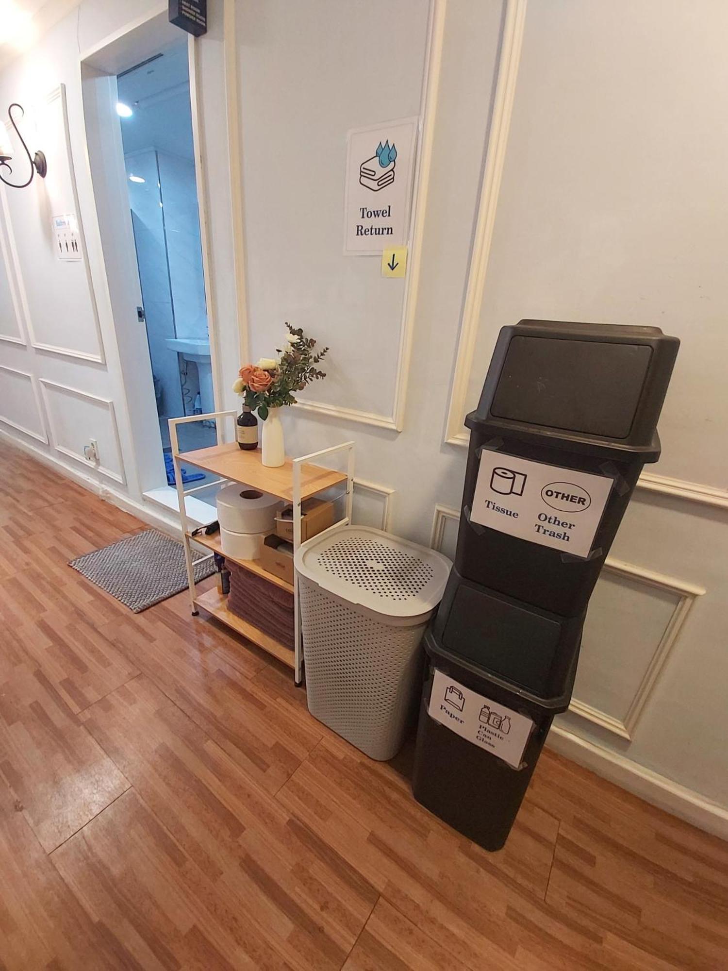 Blue Boat Hostel Myeongdong Seoul Exterior photo