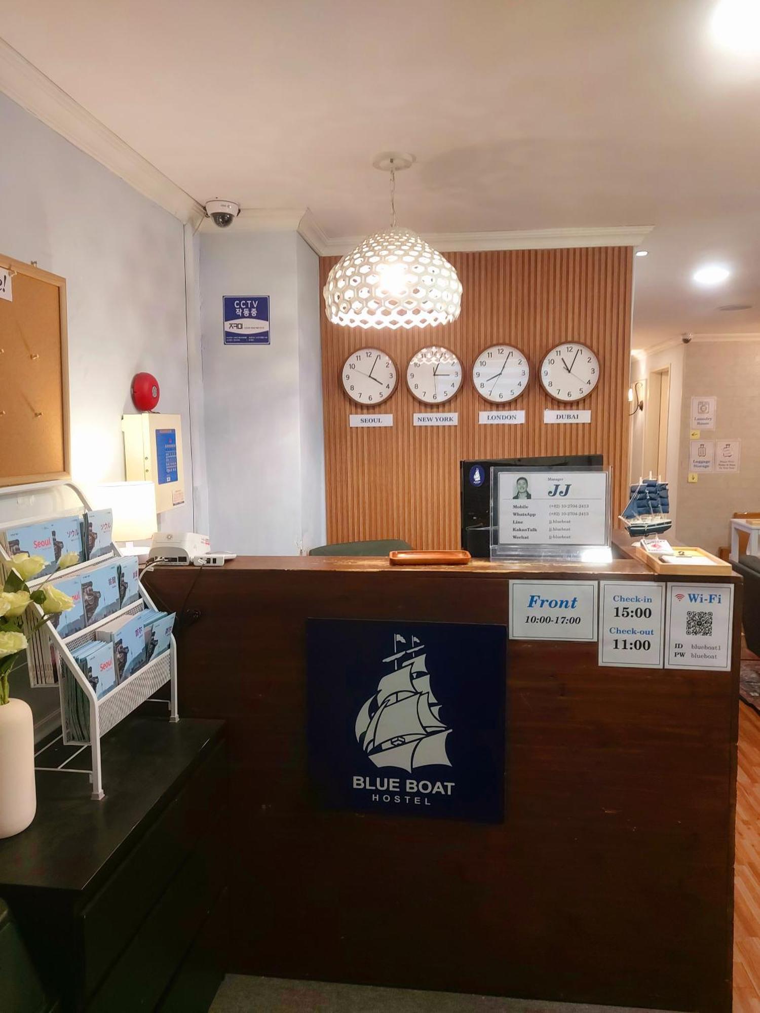 Blue Boat Hostel Myeongdong Seoul Exterior photo